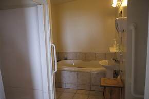 Emily's Oceanside Cottages