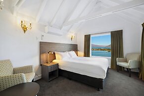 Lakeview Colonial Motel