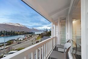 Lakeview Colonial Motel