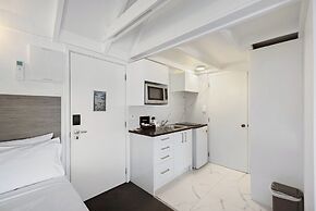 Lakeview Colonial Motel