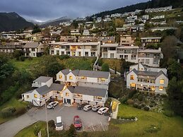 Lakeview Colonial Motel