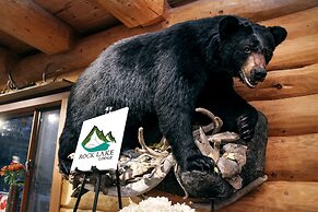 Rock Lake Lodge