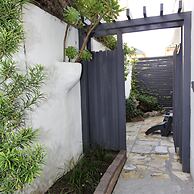 The Vagabond's House