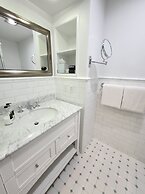 The Vagabond's House