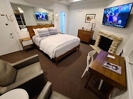 The Vagabond's House