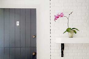 The Vagabond's House