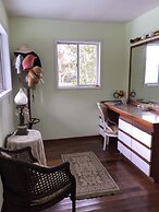 Lava Tree Tropic Inn