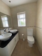 Parkside Guest House