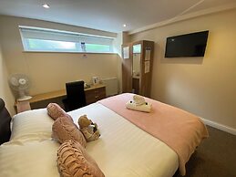 Parkside Guest House