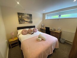 Parkside Guest House