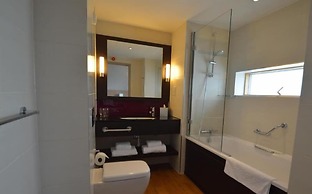 Lancaster Hotel