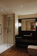 Lancaster Hotel