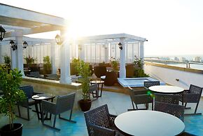 Ramada Hotel & Suites by Wyndham Amwaj Islands Manama