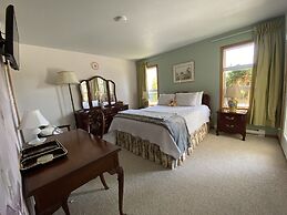 Crown House Bed & Breakfast