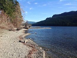 Crown House Bed & Breakfast