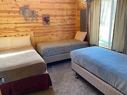 Horseshoe Bay Lodge