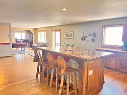 Horseshoe Bay Lodge