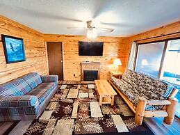 Horseshoe Bay Lodge