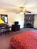 Horseshoe Bay Lodge