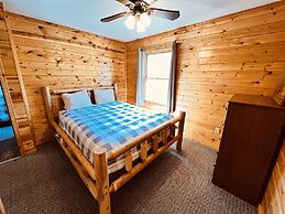Horseshoe Bay Lodge