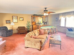 Horseshoe Bay Lodge