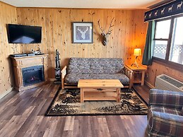 Horseshoe Bay Lodge