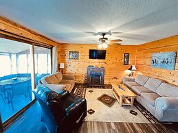 Horseshoe Bay Lodge