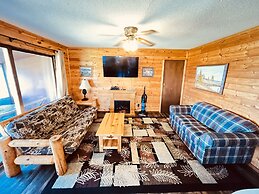 Horseshoe Bay Lodge