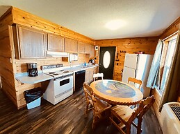 Horseshoe Bay Lodge