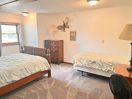 Horseshoe Bay Lodge