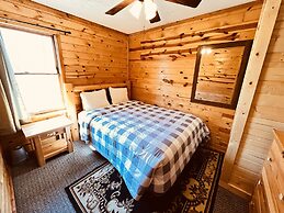 Horseshoe Bay Lodge