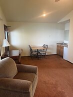 Horseshoe Bay Lodge