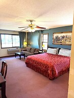 Horseshoe Bay Lodge