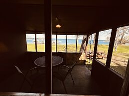 Horseshoe Bay Lodge