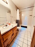 Horseshoe Bay Lodge