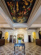 Palace Hotel