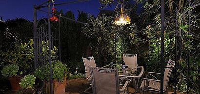 Noe's Nest Bed and Breakfast