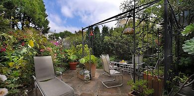 Noe's Nest Bed and Breakfast