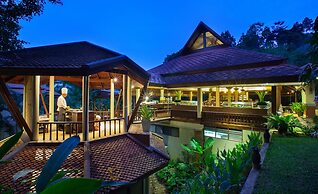Khaolak Bay Front Resort