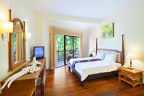 Khaolak Bay Front Resort