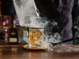 Hôtel des Arts Saigon - MGallery Collection