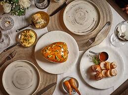 Hôtel des Arts Saigon - MGallery Collection