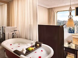 Hôtel des Arts Saigon - MGallery Collection