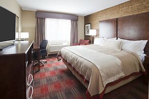 Gateway Park Hotel and Suites