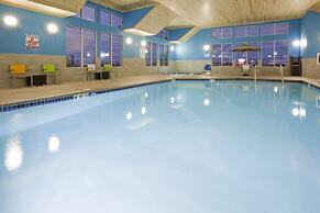 Gateway Park Hotel and Suites