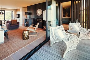 Kinloch Manor & Villas