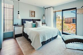 Kinloch Manor & Villas