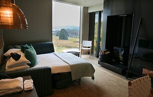 Kinloch Manor & Villas