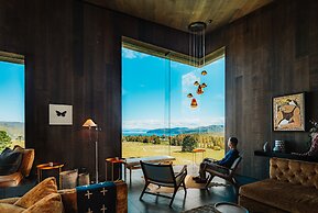 Kinloch Manor & Villas