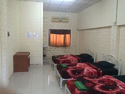 Supreeya Guesthouse - Hostel